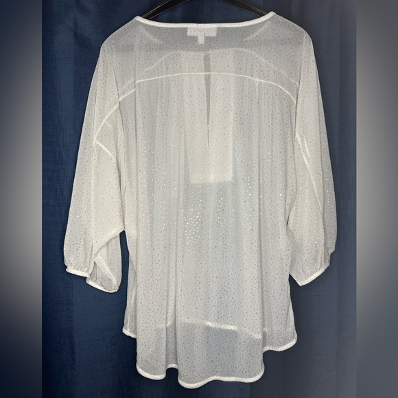 Jennifer Lopez Cream Blouse With Gold Dots Size Large - Picture 2 of 5